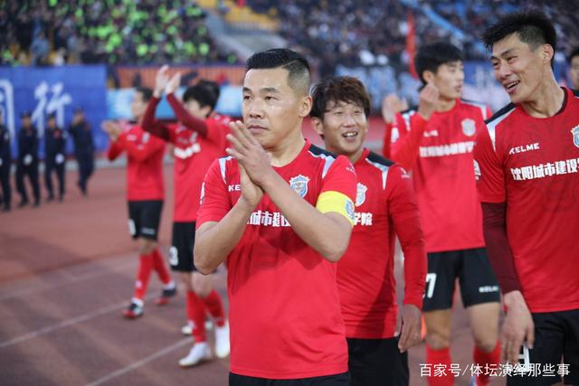 亚冠-C罗梅开二度轰913球 利雅得胜利3-1胜