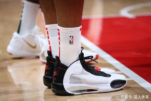 文班28+13+7+5马刺终结雷霆6连胜 篮网擒老鹰