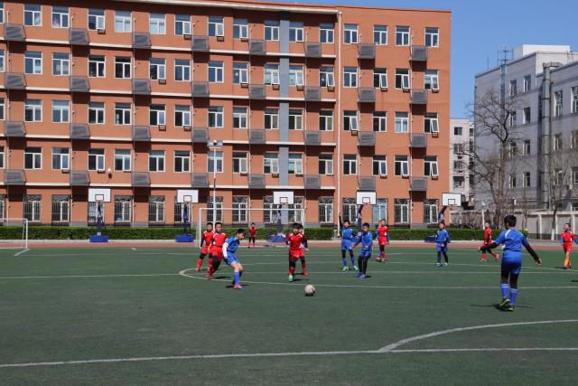 美国男篮大胜塞尔维亚 库里24分约基奇16+11